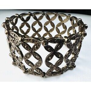 Daisy Fuentes Gold Tone Filigree Stretch Bracelet Statement Cuff Jewelry